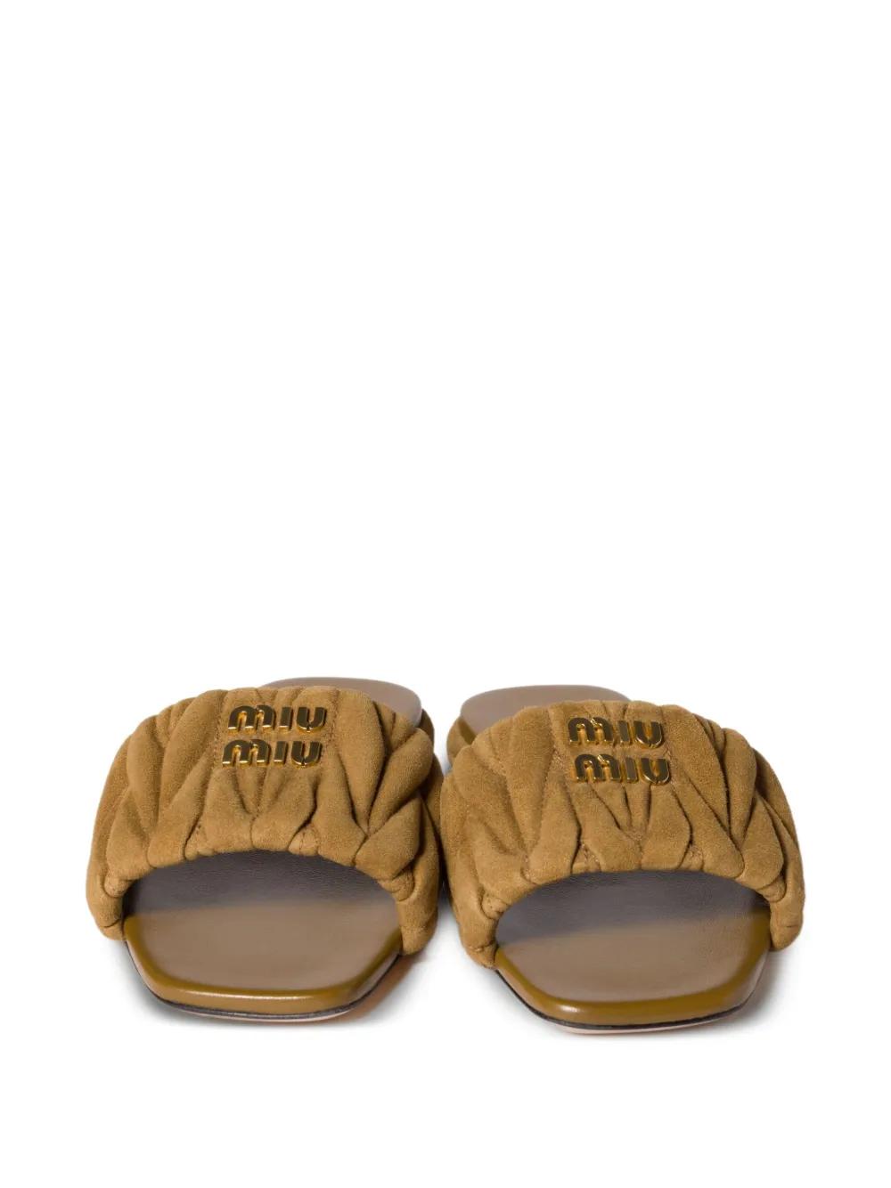 【関税込み】miu miu MATELASSE SUEDE SLIDES Miu Miu Matelassé Suede Slides | Saks Fifth Avenue