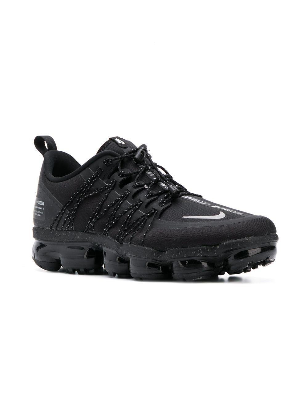 all black vapormax utility