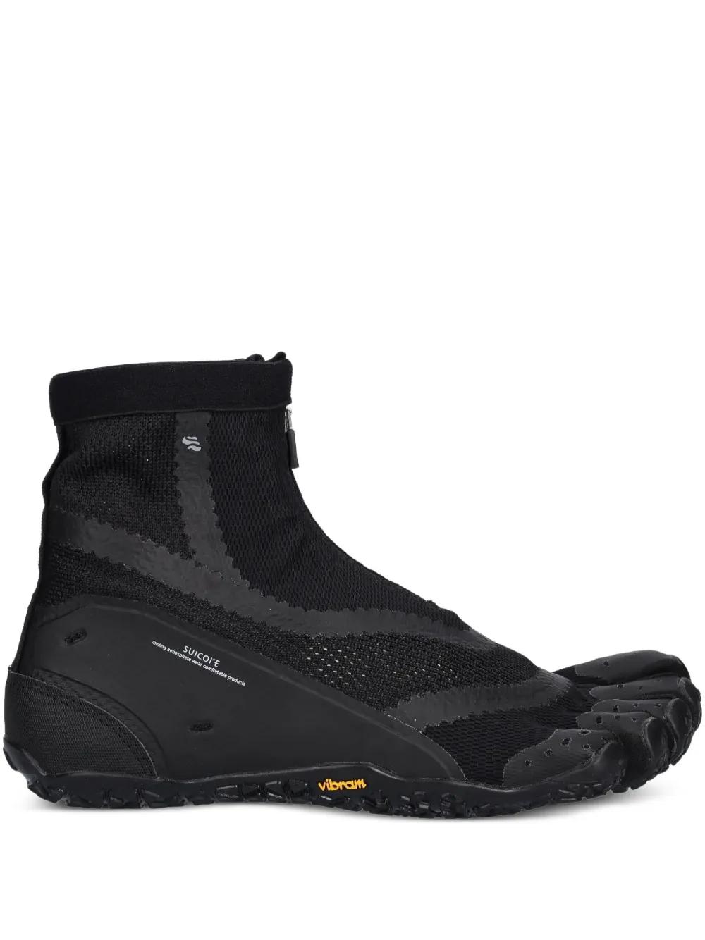 Suicoke Fivefingers Humamphibian Zip-Front Sneakers in Black for