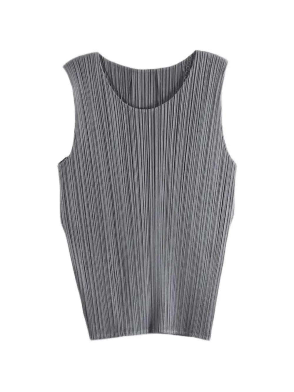 ISSEY MIYAKE イッセイミヤケ プリーツ タンクトップ オフホワイト Pleats Please Issey Miyake Sleeveless and tank tops for Women