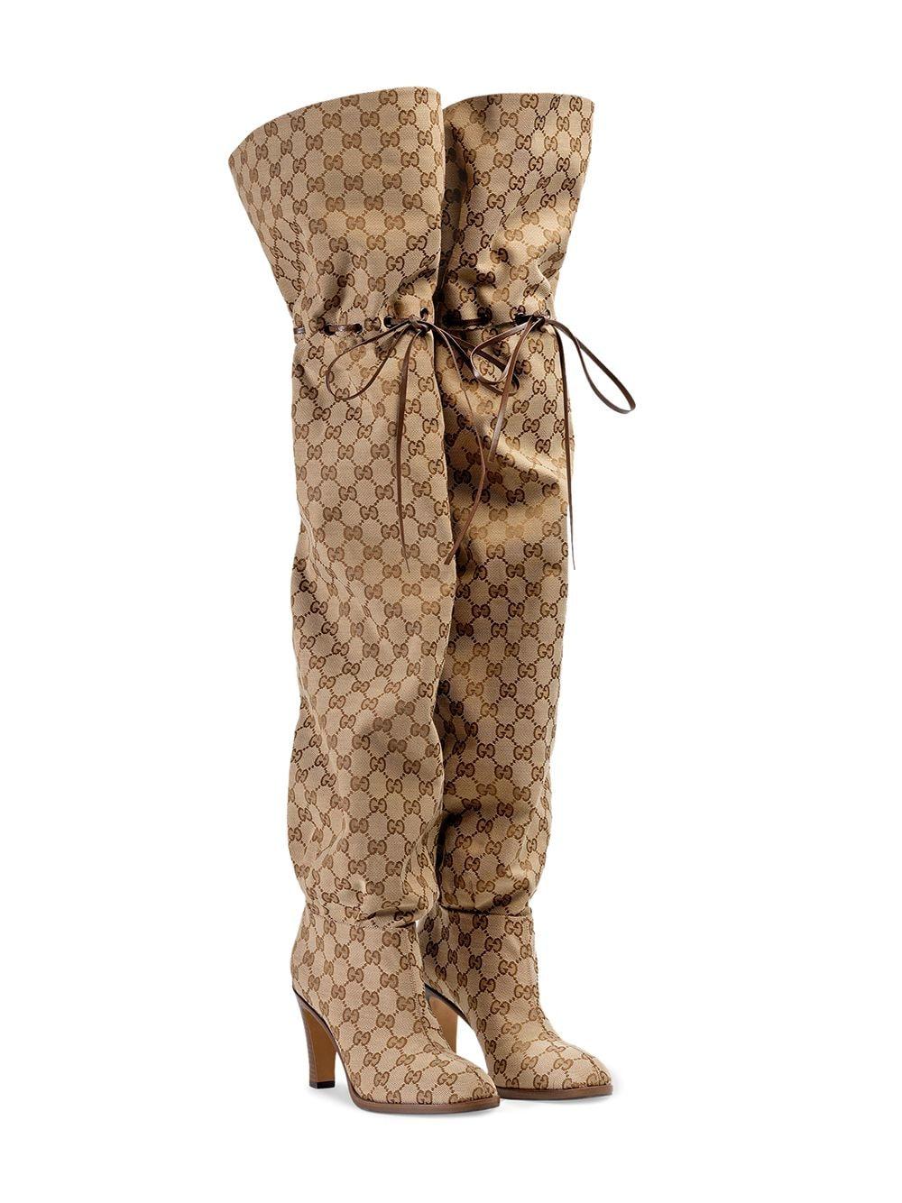 Gucci regenlaarzen maat 36 kan ook met kleine 37 - Depop