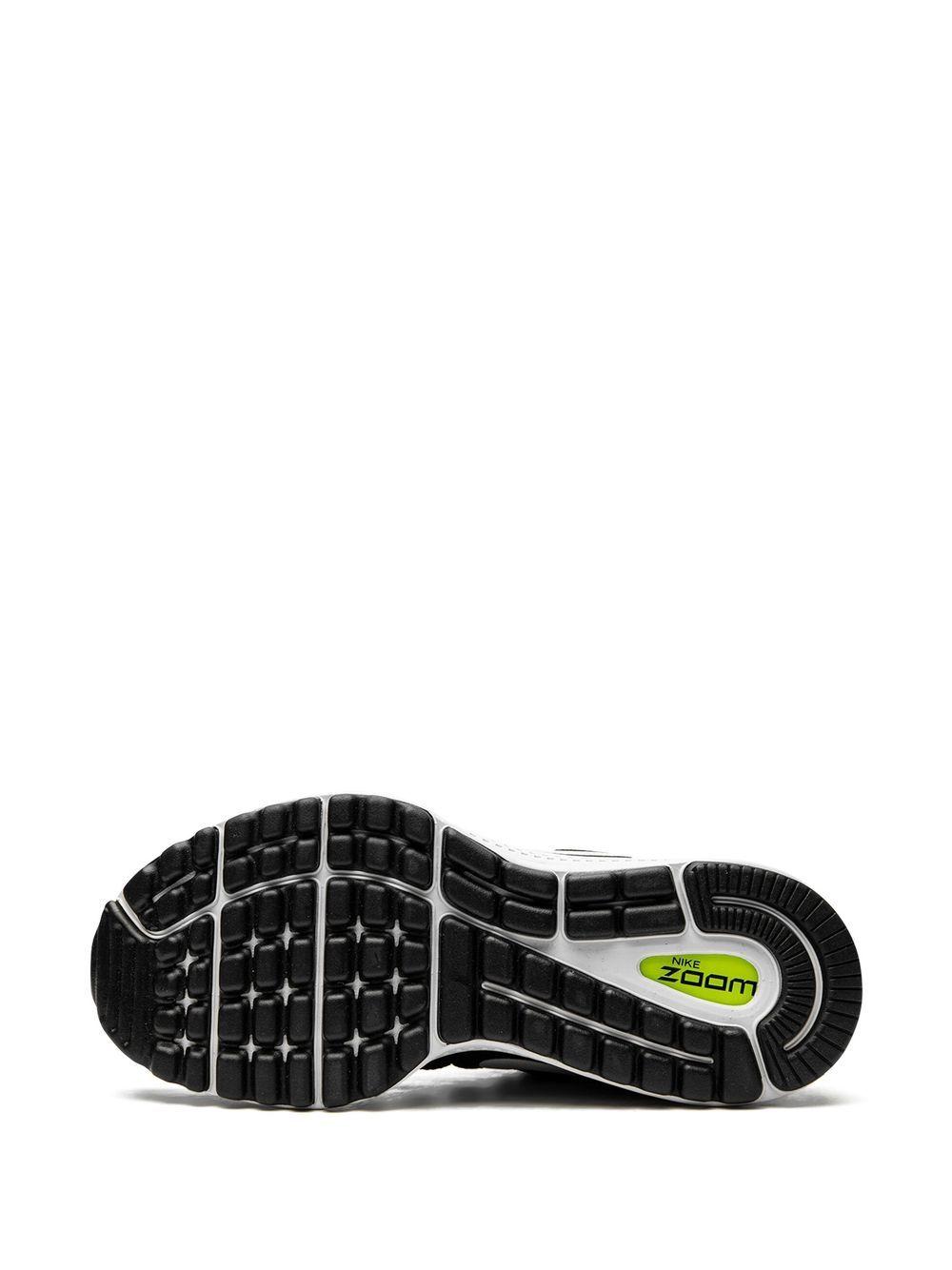 Nike Air Zoom Vomero 12 Sneakers in Black | Lyst Australia