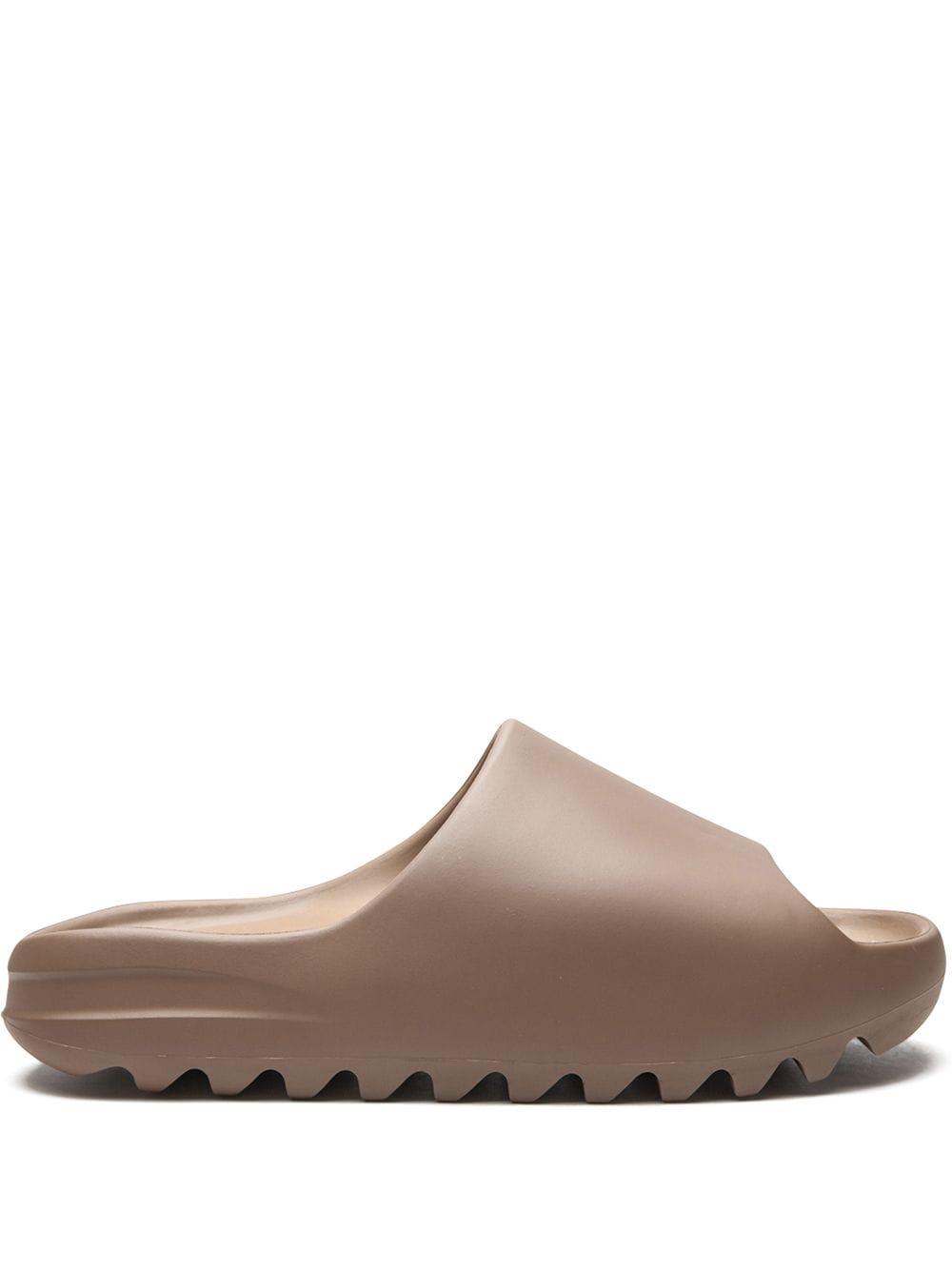 Yeezy Yeezy Slippers in het Bruin voor heren | Lyst NL