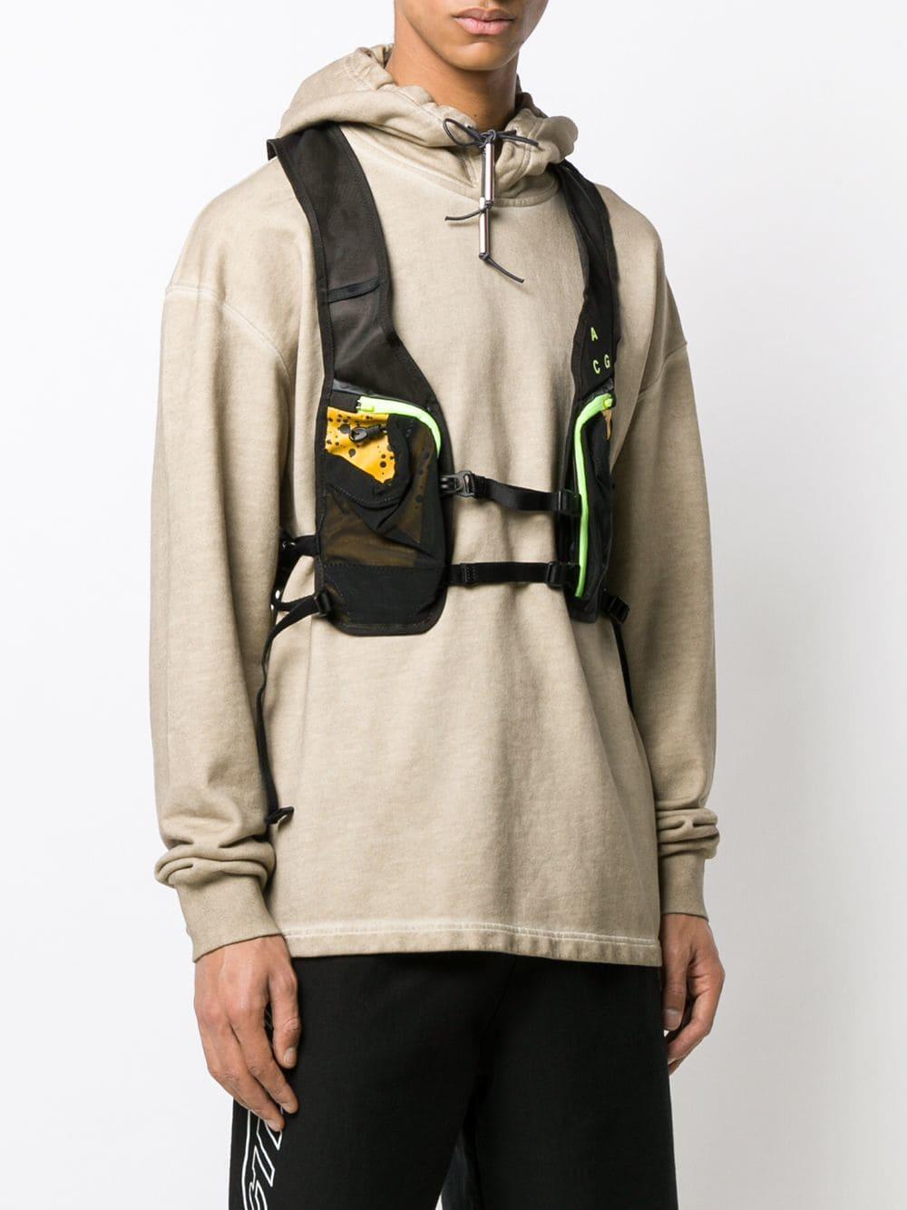 nike acg hydration vest
