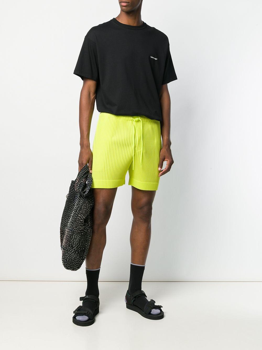 Homme Plissé Issey Miyake Pleated Track Shorts in Green for Men | Lyst