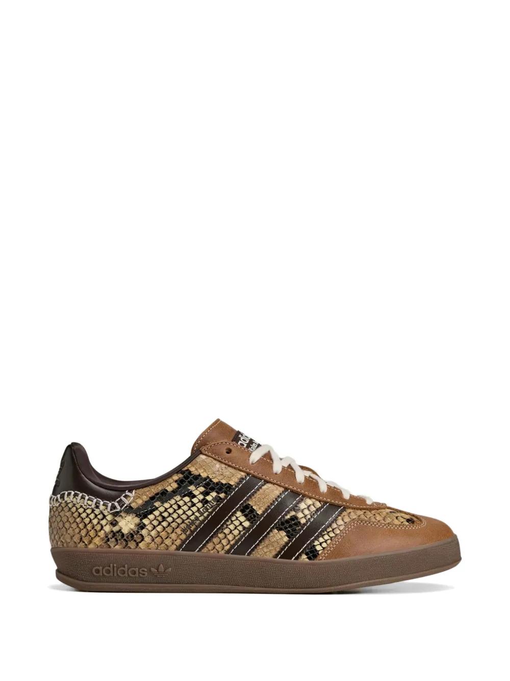 Designer Adidas Gazelle Sneakers for Women - Up to 30% off | Lyst