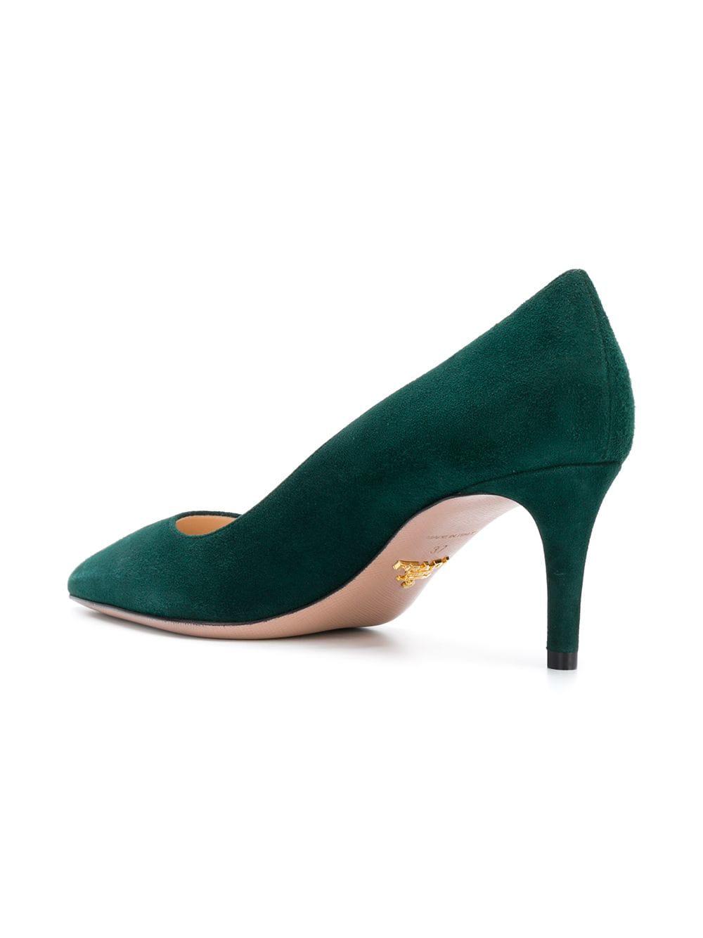 prada classic pumps