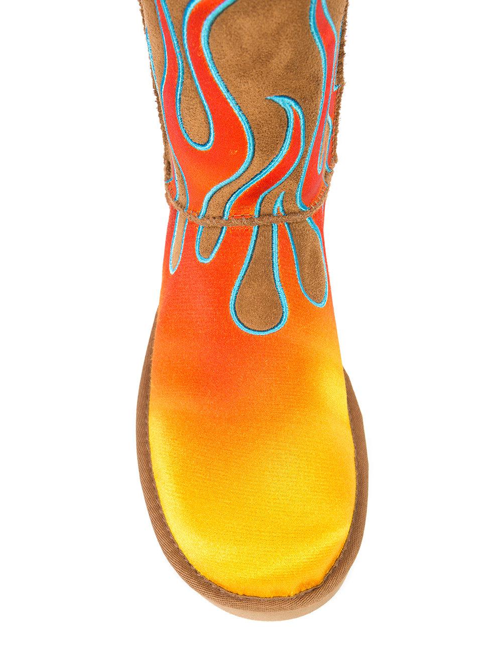 Jeremy Scott Ugg X Classic Short Flames Boots in Orange | Lyst