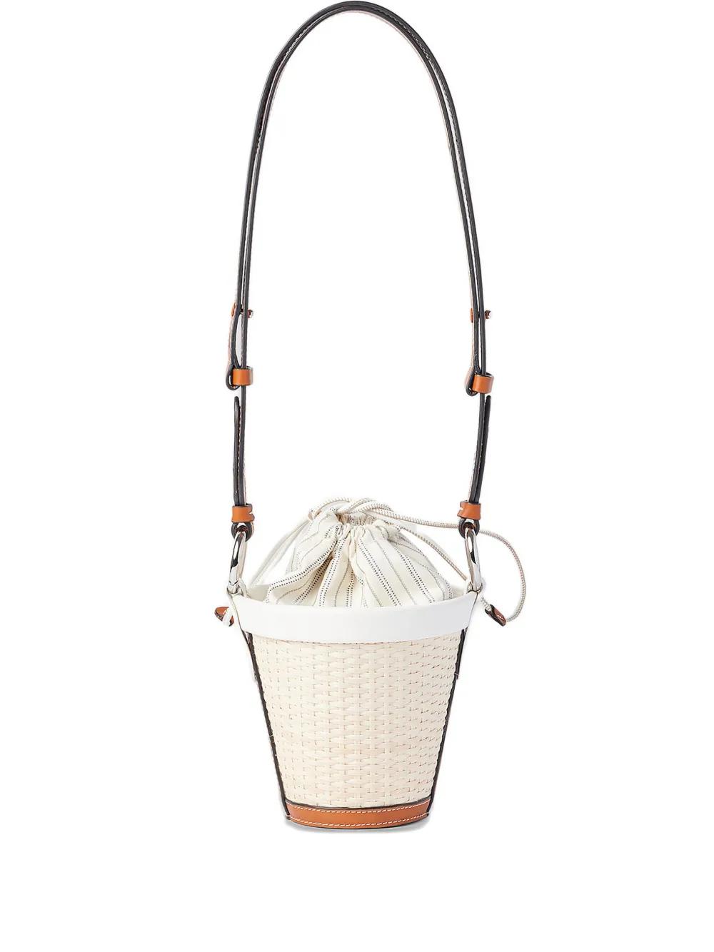 【関税&送料込み】Maison Margiela Fire Bucket Bag Maison Margiela Fire Woven Bucket Bag in White | Lyst