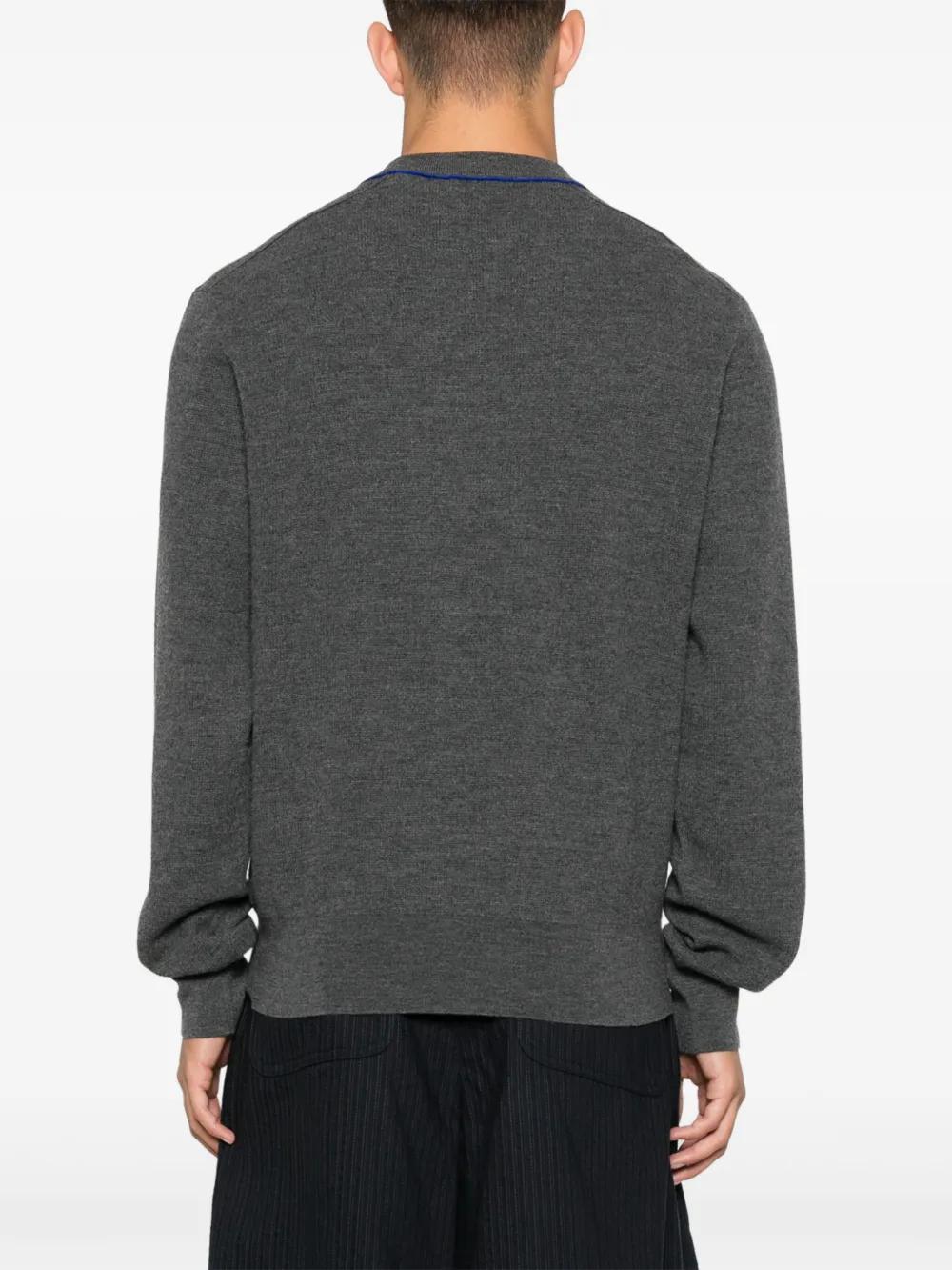 Burberry Equestrian Knight-Intarsia Knit Sweater in Gray for