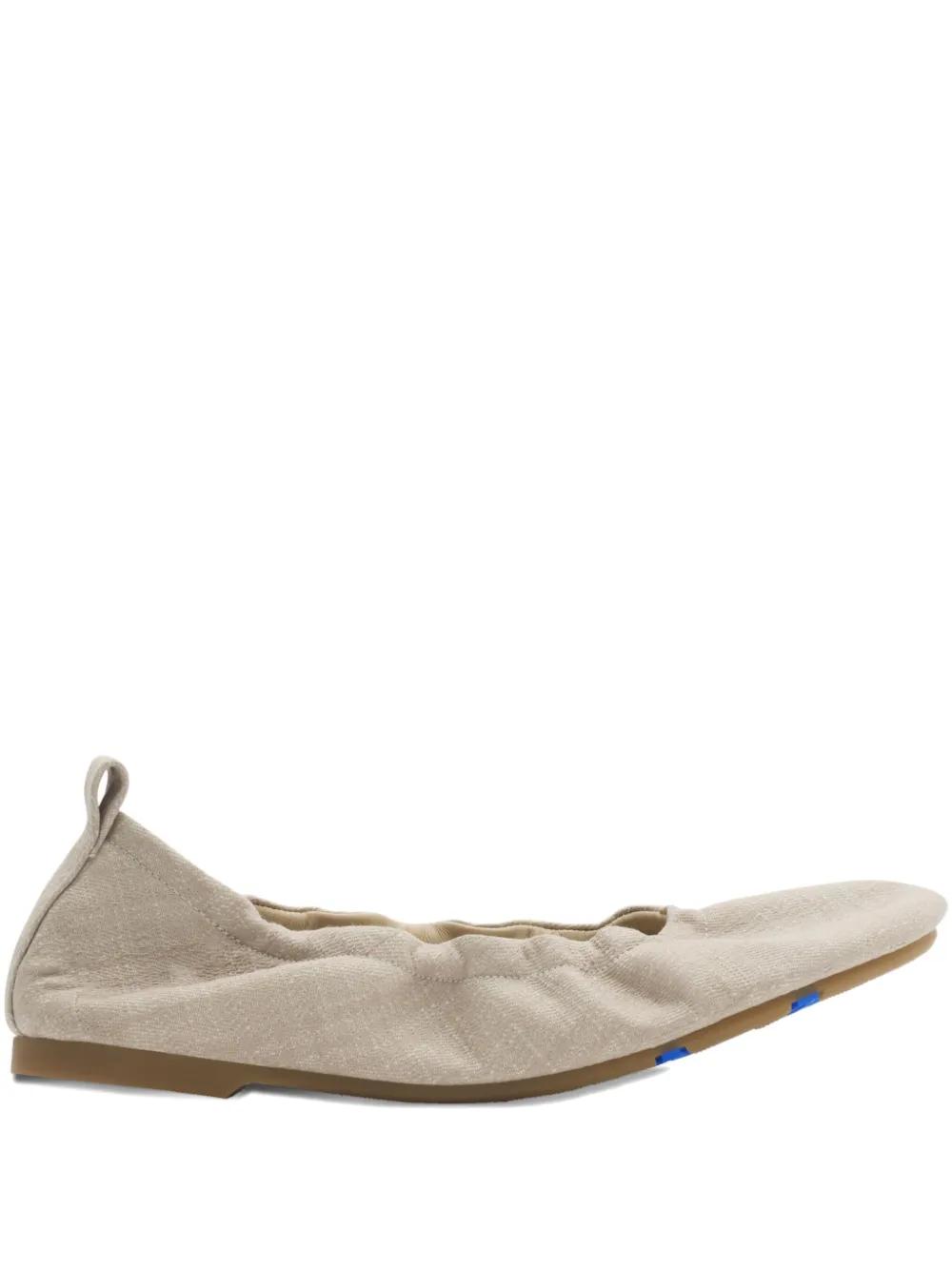バレエシューズ BURBERRY EMBROIDERED FABRIC BALLERINAS BURBERRY Embroidered quilted leather ballet flats | NET-A-PORTER