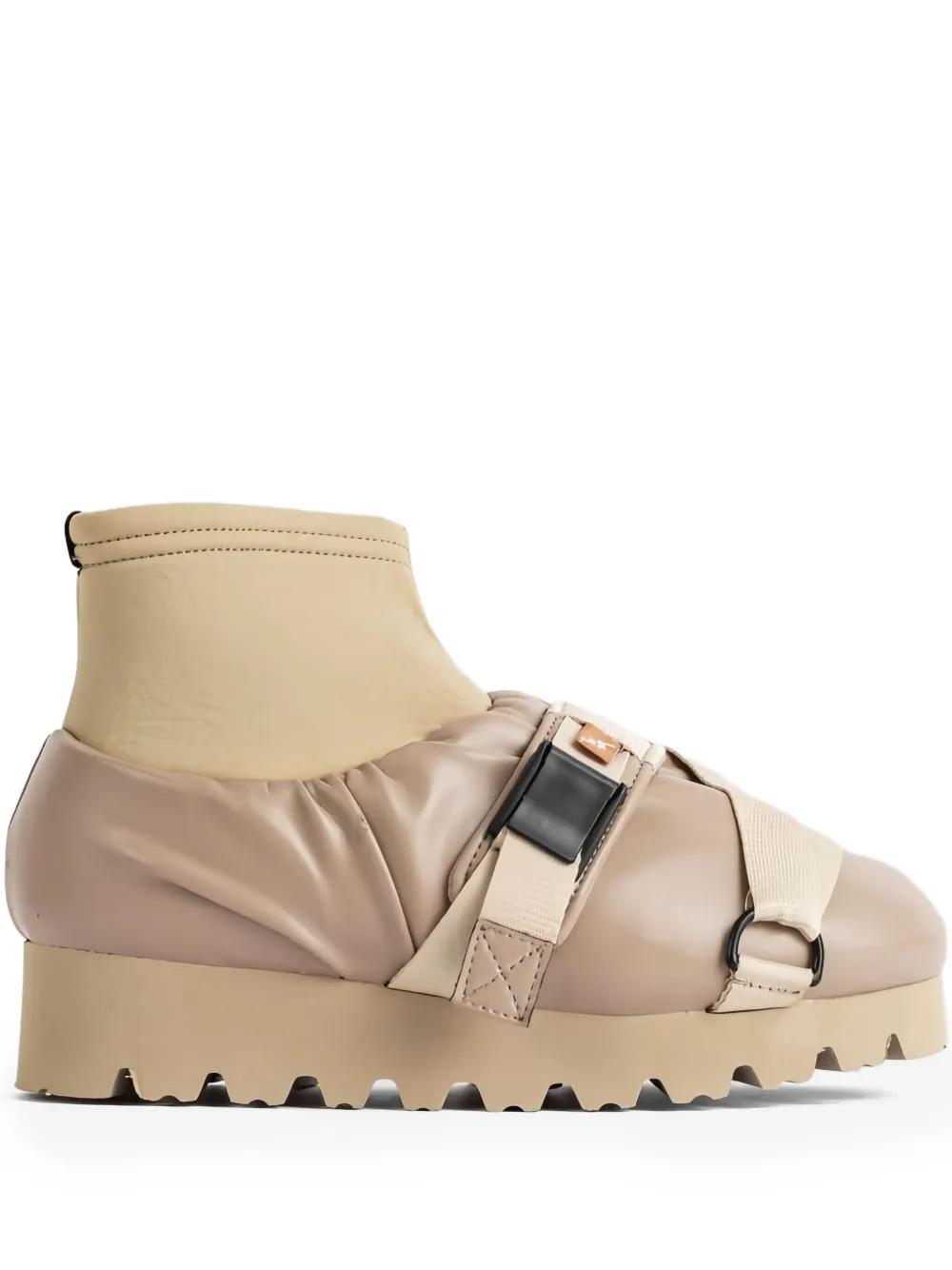 【関税込み】YUME YUME ベージュ Nawa Camp ブーツ Yume Yume Boots for Women | Online Sale up to 81% off | Lyst