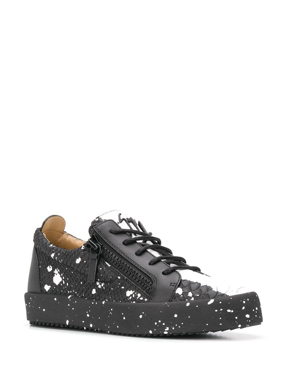 giuseppe zanotti black and white