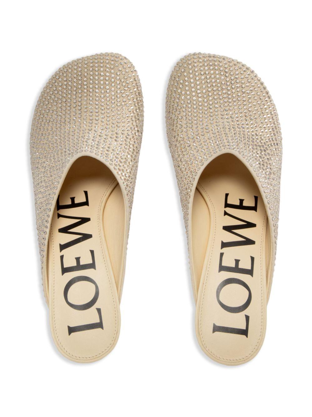 LOEWE★クリスタルスエードミュール LOEWE Petal スエード ミュール クリスタル付き | NET-A-PORTER