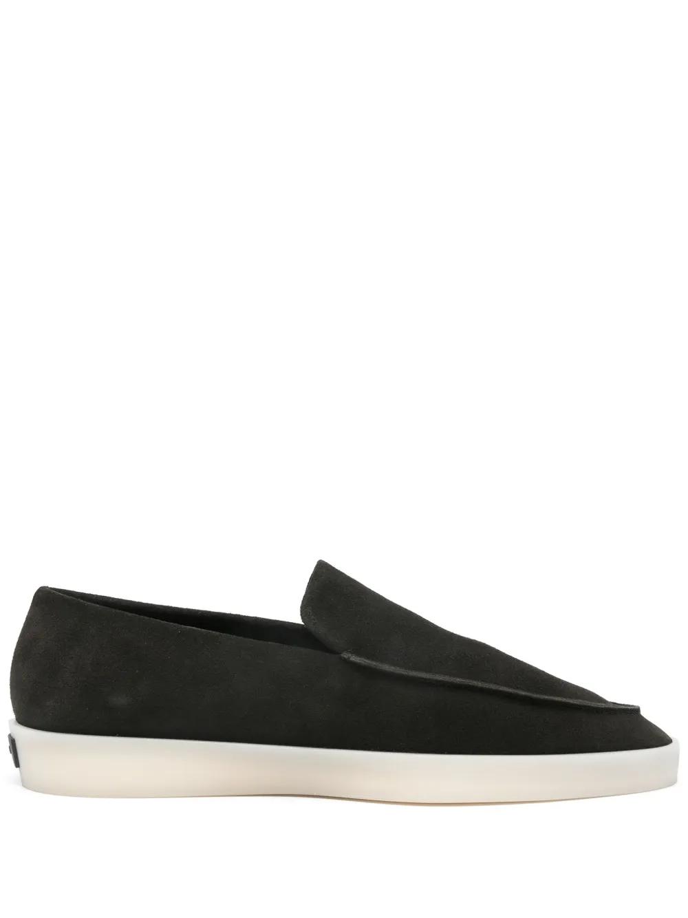 【未使用品】FEAR OF GOD Moc Low スエード ローファー 未使用品】FEAR OF GOD Moc Low スエード ローファー 2025年最新