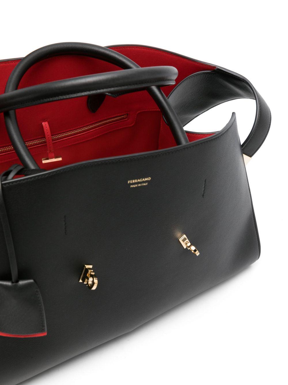 Ferragamo レディース ブラック Hug レザーハンドバッグ M トートバッグ