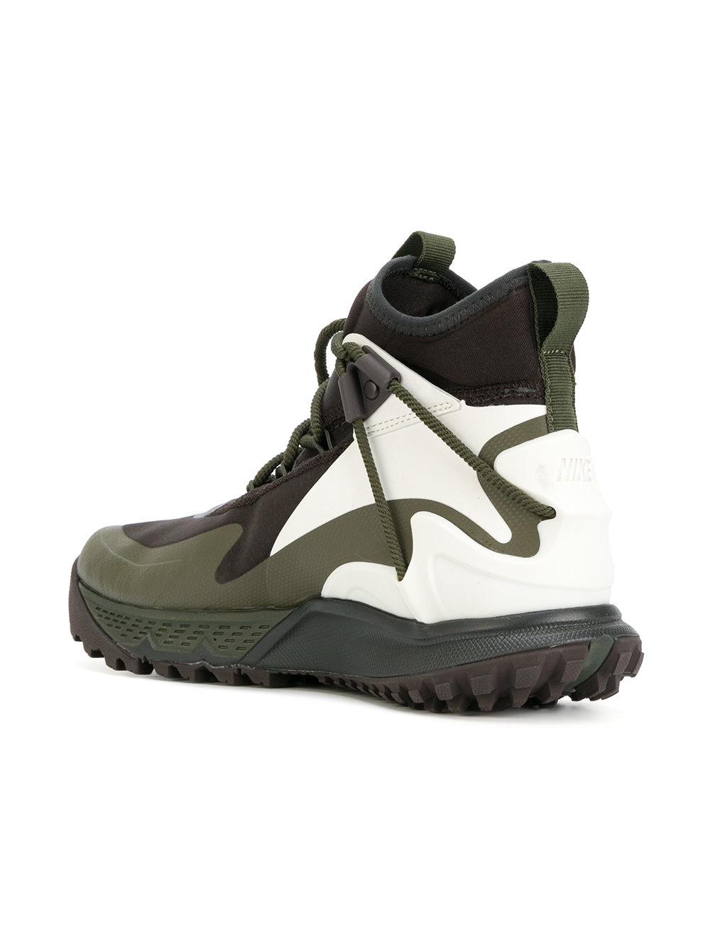 Nike Terra Sertig