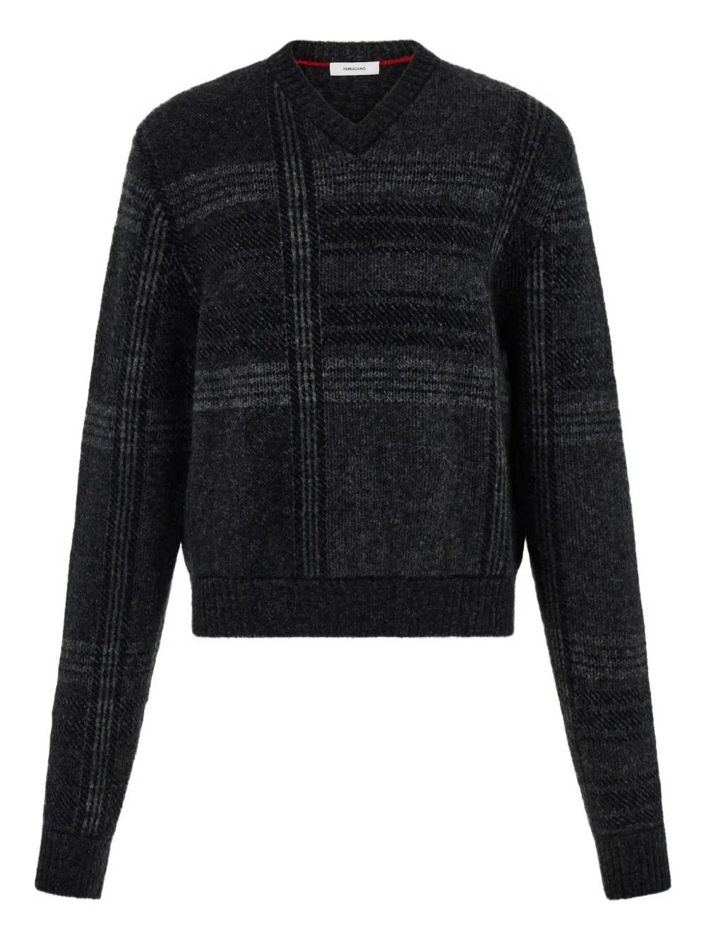 Tシャツ・カットソー FERRAGAMO Shaped neckline sweater Ferragamo Sweaters and pullovers for Women | Online Sale up