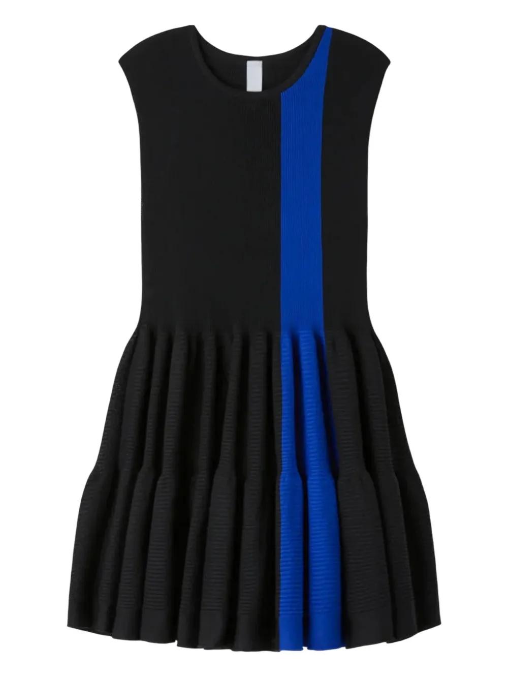 レディース CFCL ノースリーブ、タンクトップが¥52,300〜 | Lyst