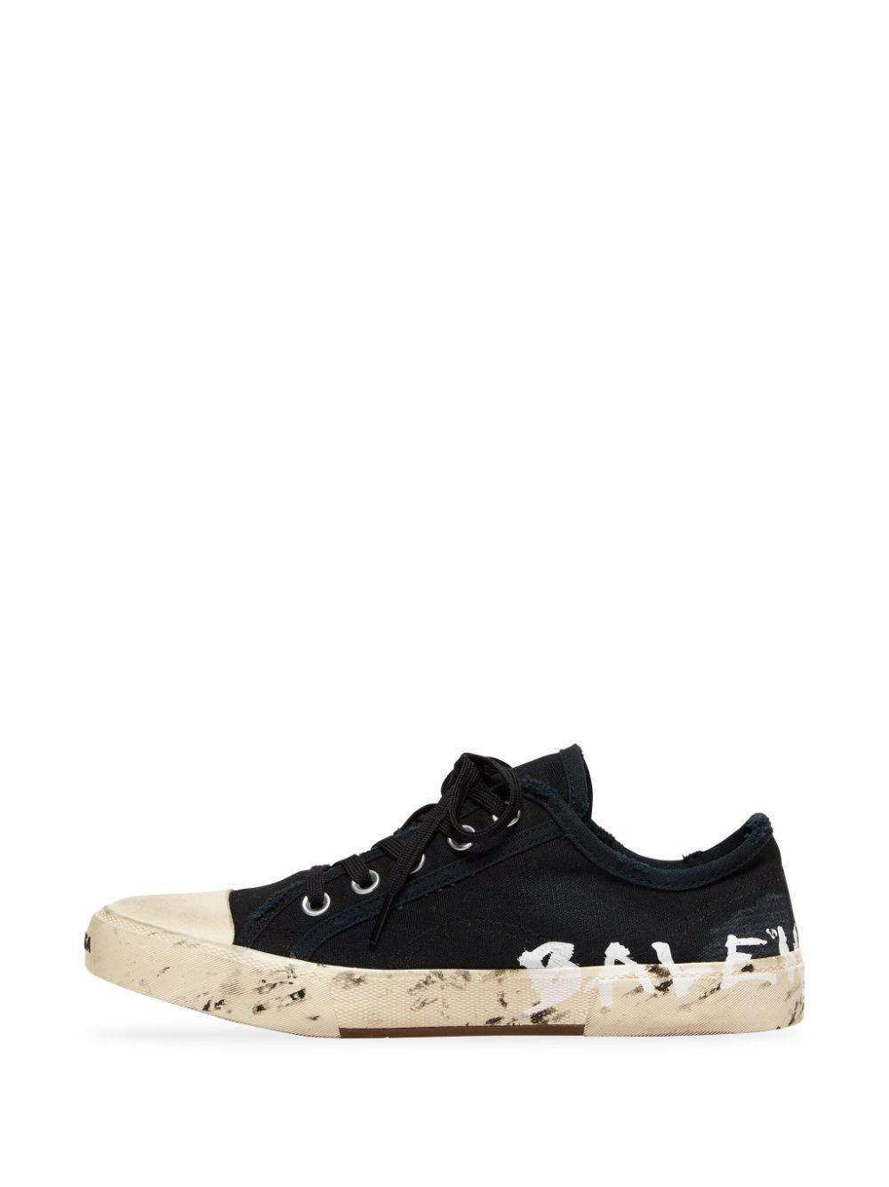 Balenciaga Paris Logo-graffiti Low-top Sneakers in Black | Lyst