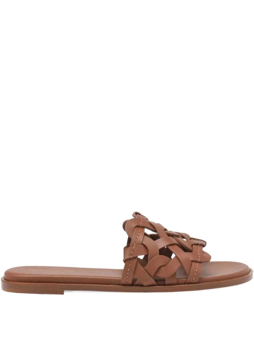 シューズ・サンダルその他 GIANVITO ROSSI Woman Flat sandals Brown G1597005CUOCLN HAVA Gianvito Rossi Flat sandals for Women | Online Sale up to 76