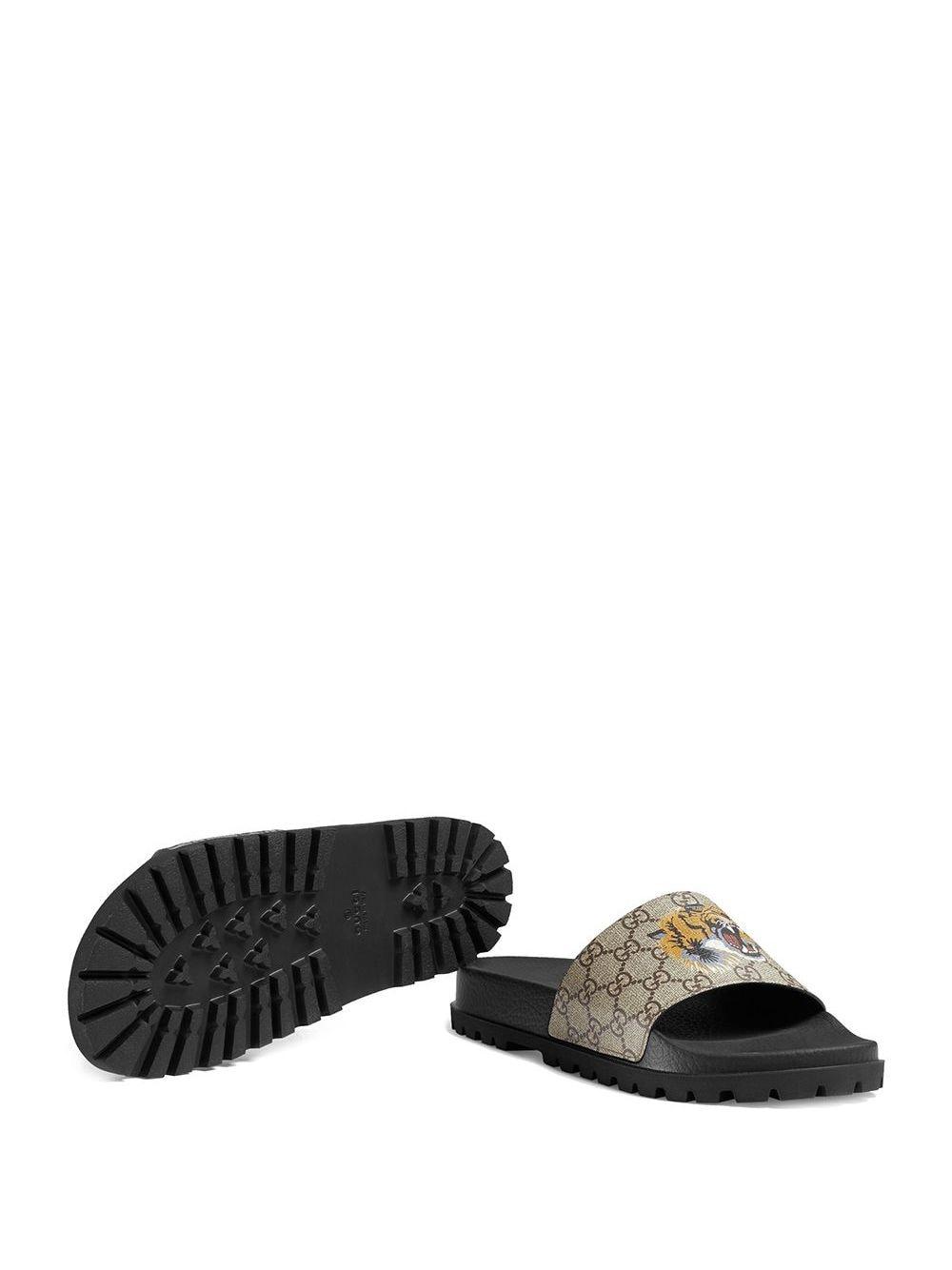 Gucci Canvas GG Supreme Tiger Slide Sandal in Brown for Men - Lyst