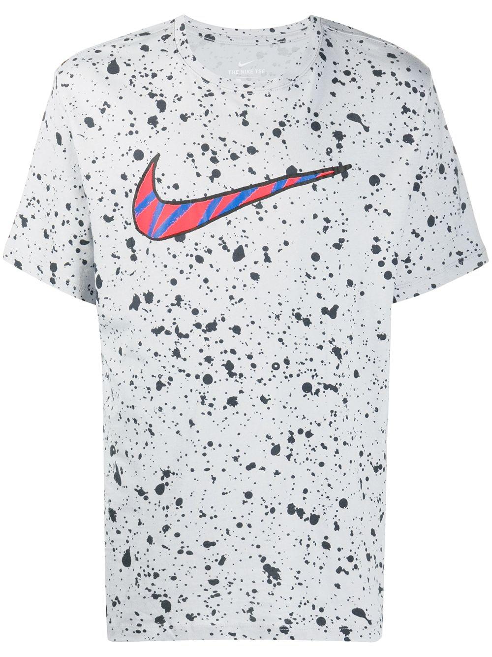 Nike Cotton Nsw Splatter Swoosh T-shirt in Grey (Gray) for Men - Lyst