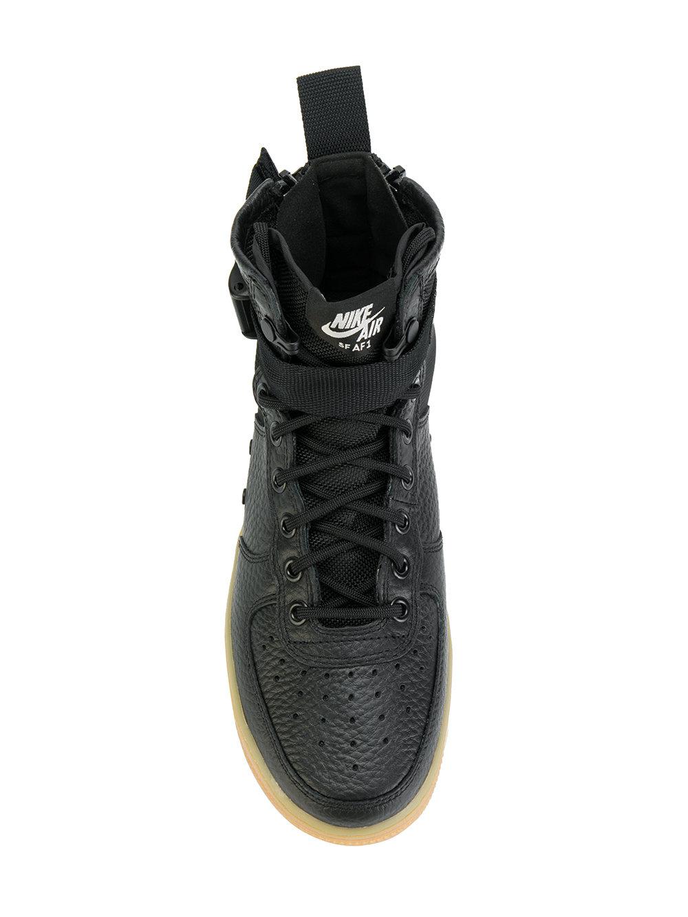 mens nike utility trainers