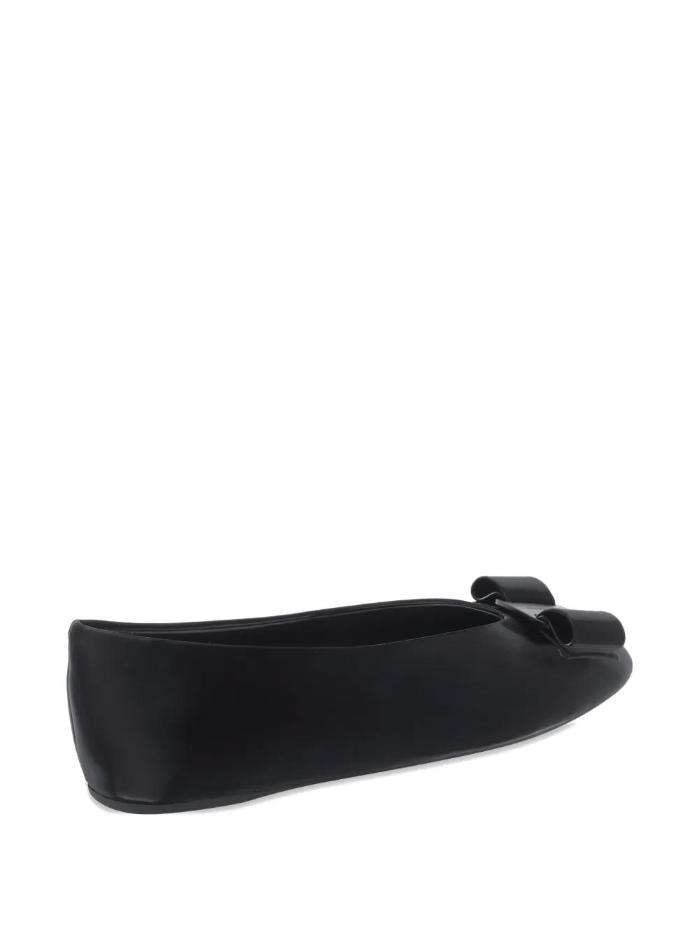 フラットシューズ FERRAGAMO Woman Ballet flats Black 01J965 782204 001 FERRAGAMO Woman Ballet flats Black 01J965 782204 001