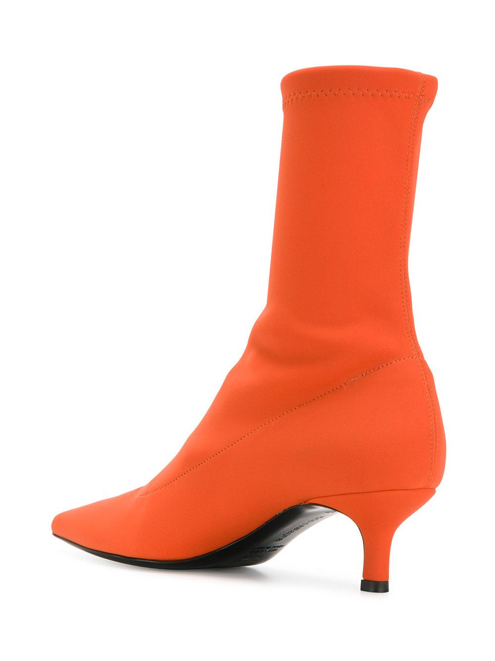 black thick heel pumps