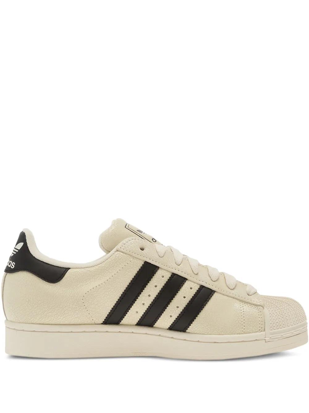 Baskets Adidas Adidas Superstar 80s Dlx Prix Femme Adidas X Wales