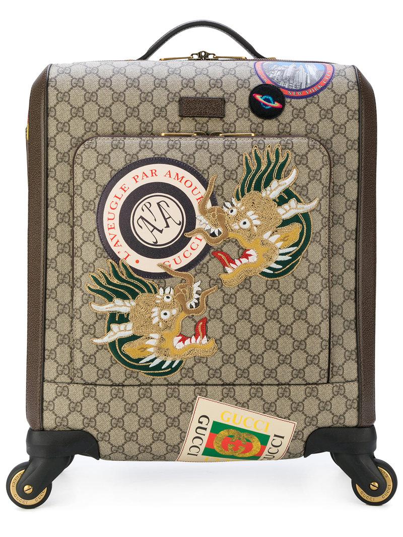 gucci courrier gg supreme