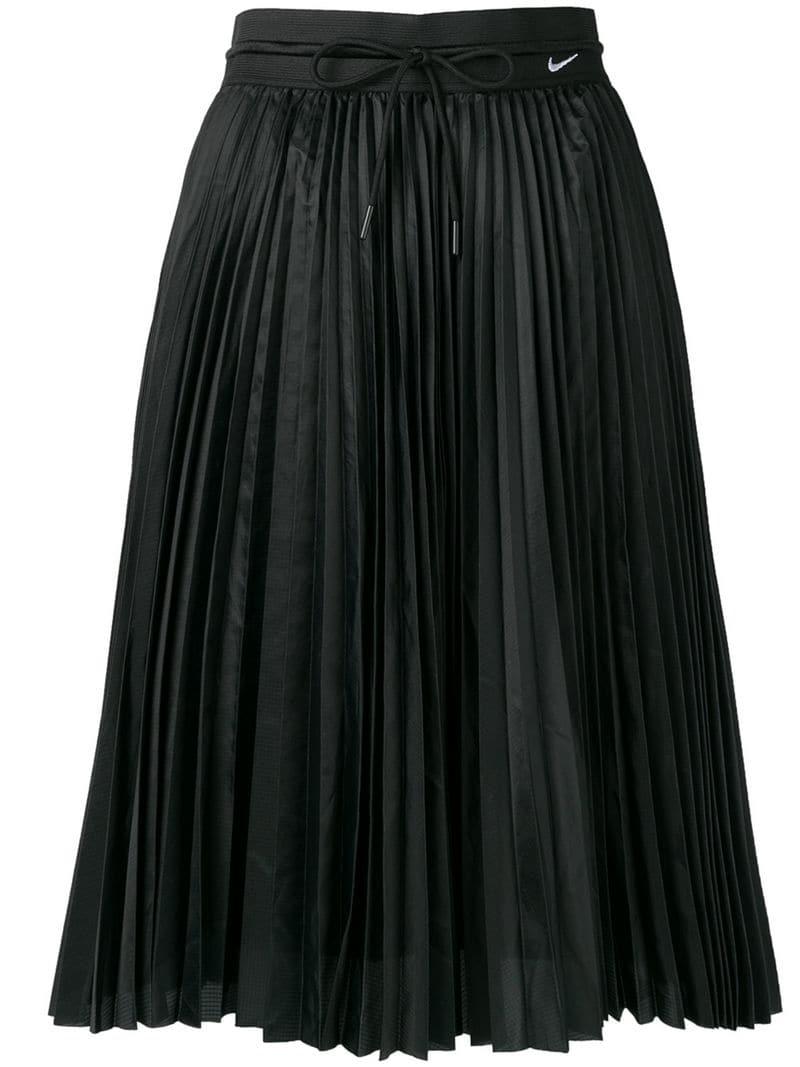 nike black pleated skirt