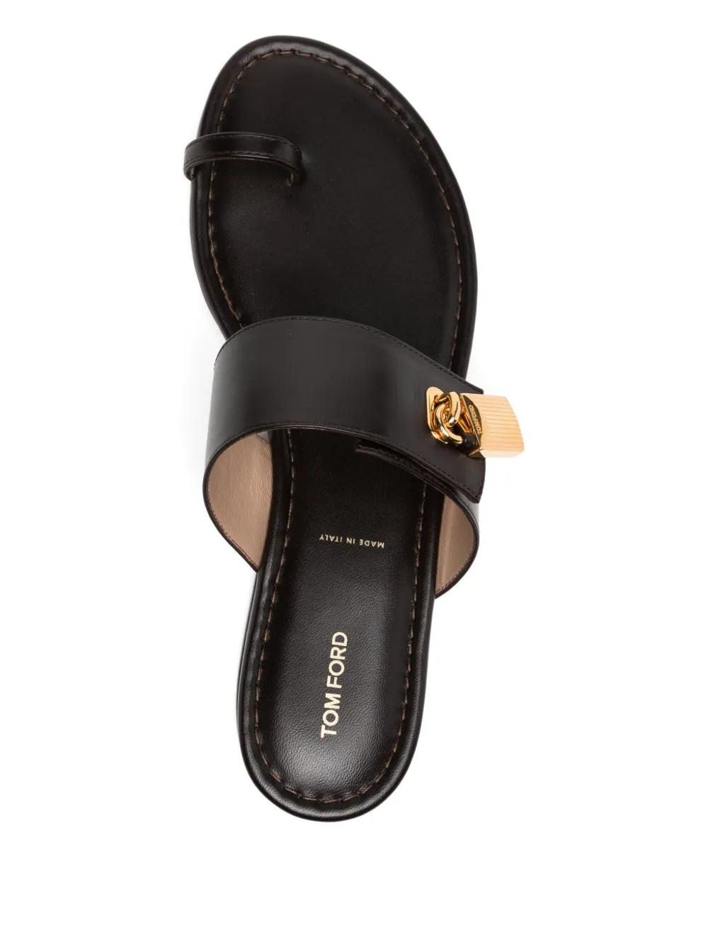 【関税込み】TOM FORD ピンク レザー フラットサンダル TOM FORD トム・フォード クロコパターン サンダル | ピンク