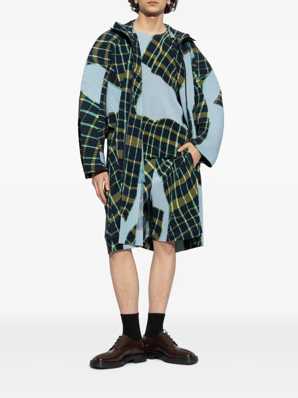 Homme Plissé Issey Miyake Windswept Plaid Coat in Blue for Men | Lyst