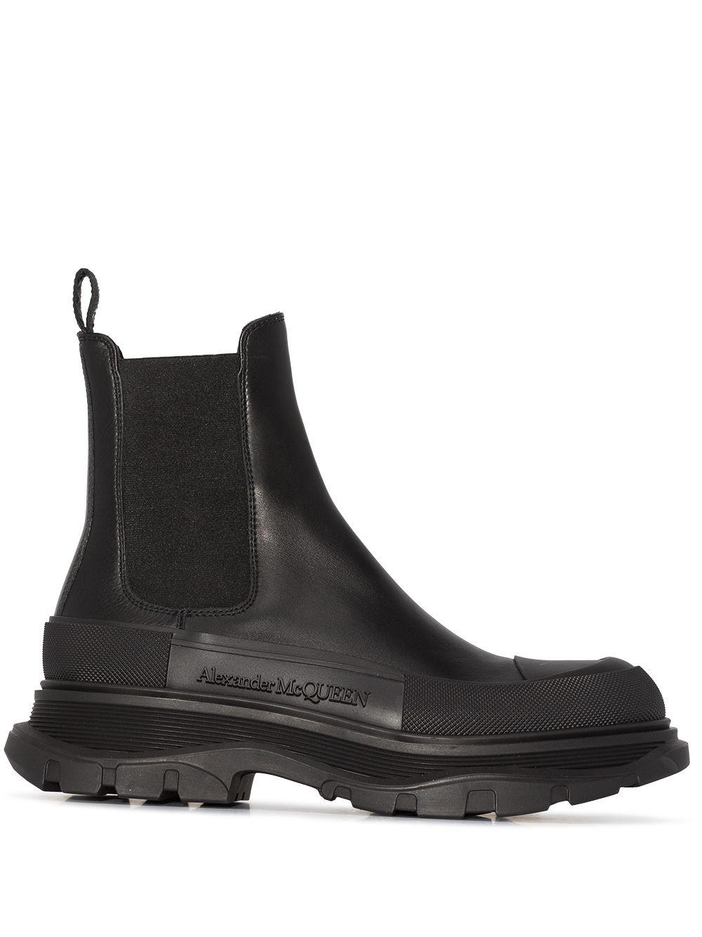 Alexander McQueen Tread Slick Chelsea Boots in Black - Save 47 