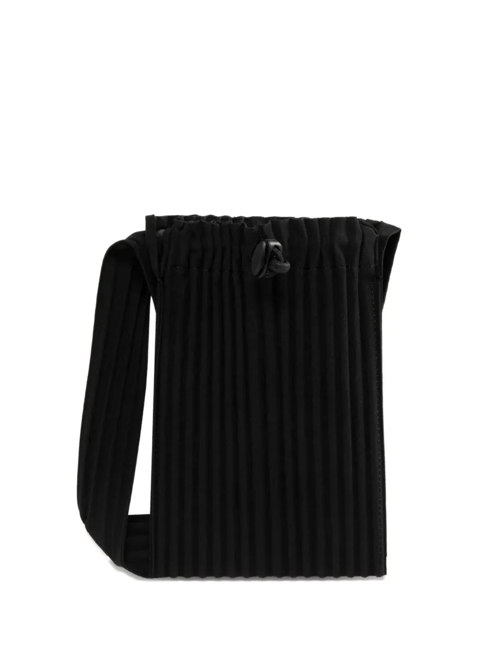 homme plisse issey miyake メッセンジャーバッグ Issey Miyake Homme Plisse Pleats Flat Messenger Bag Black | eBay