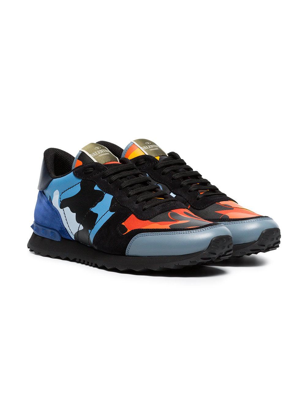 Bøje Videnskab Stolpe Valentino Black, Blue And Orange Camouflage Rockrunner Leather Sneakers in  Yellow for Men - Lyst