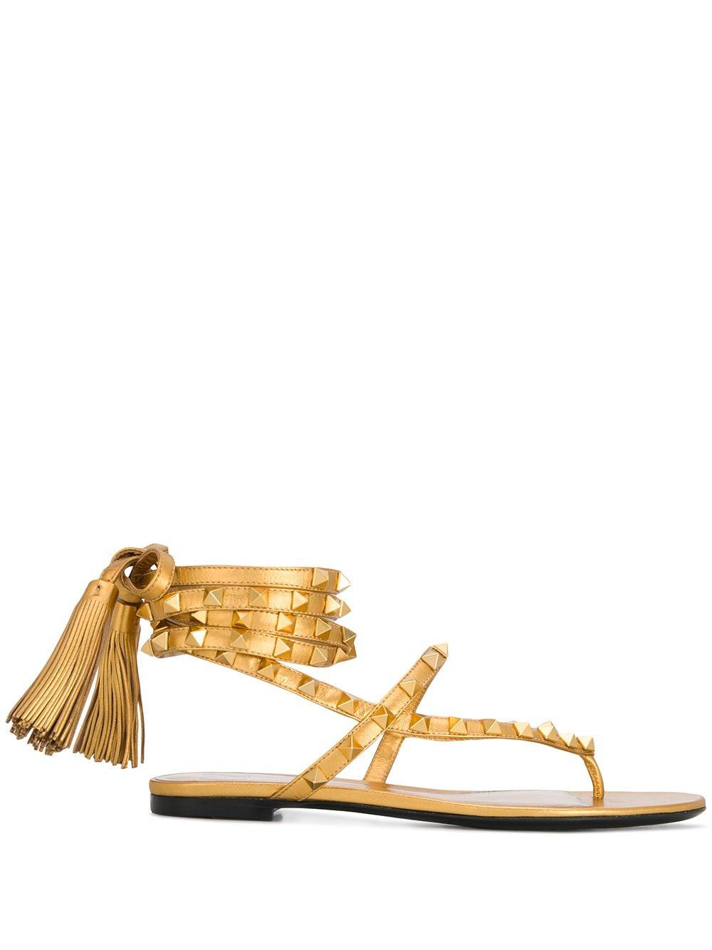 valentino rockstud flair