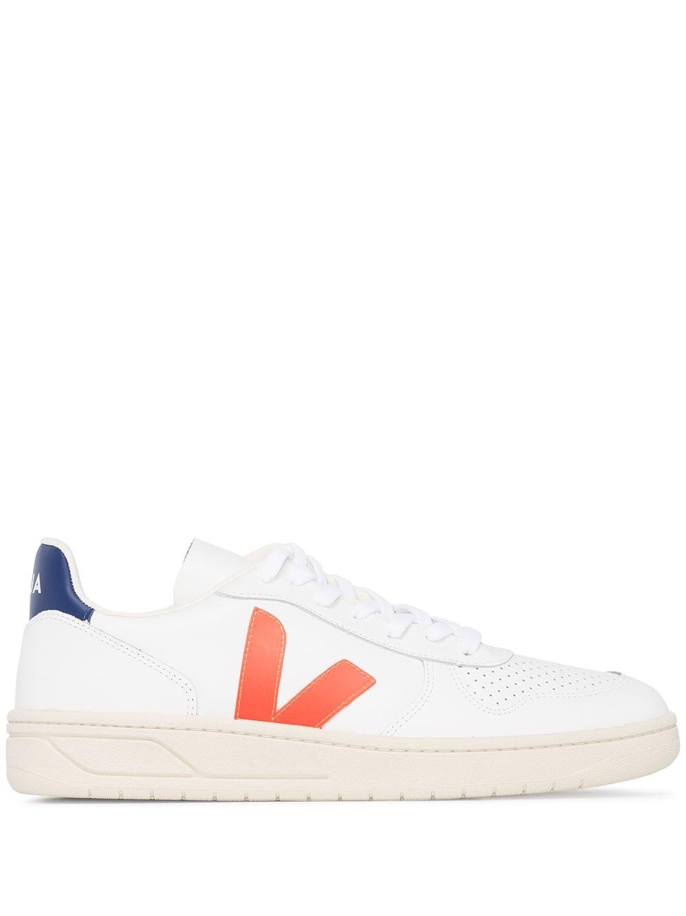 vejas all white sneakers