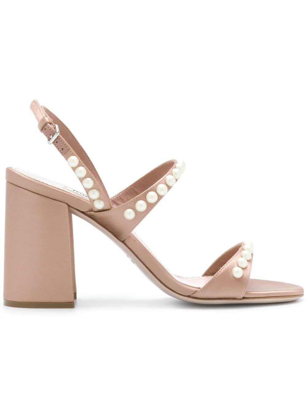 Sandalias con tacón grueso y apliques de perlas Miu Miu de Cuero | Lyst