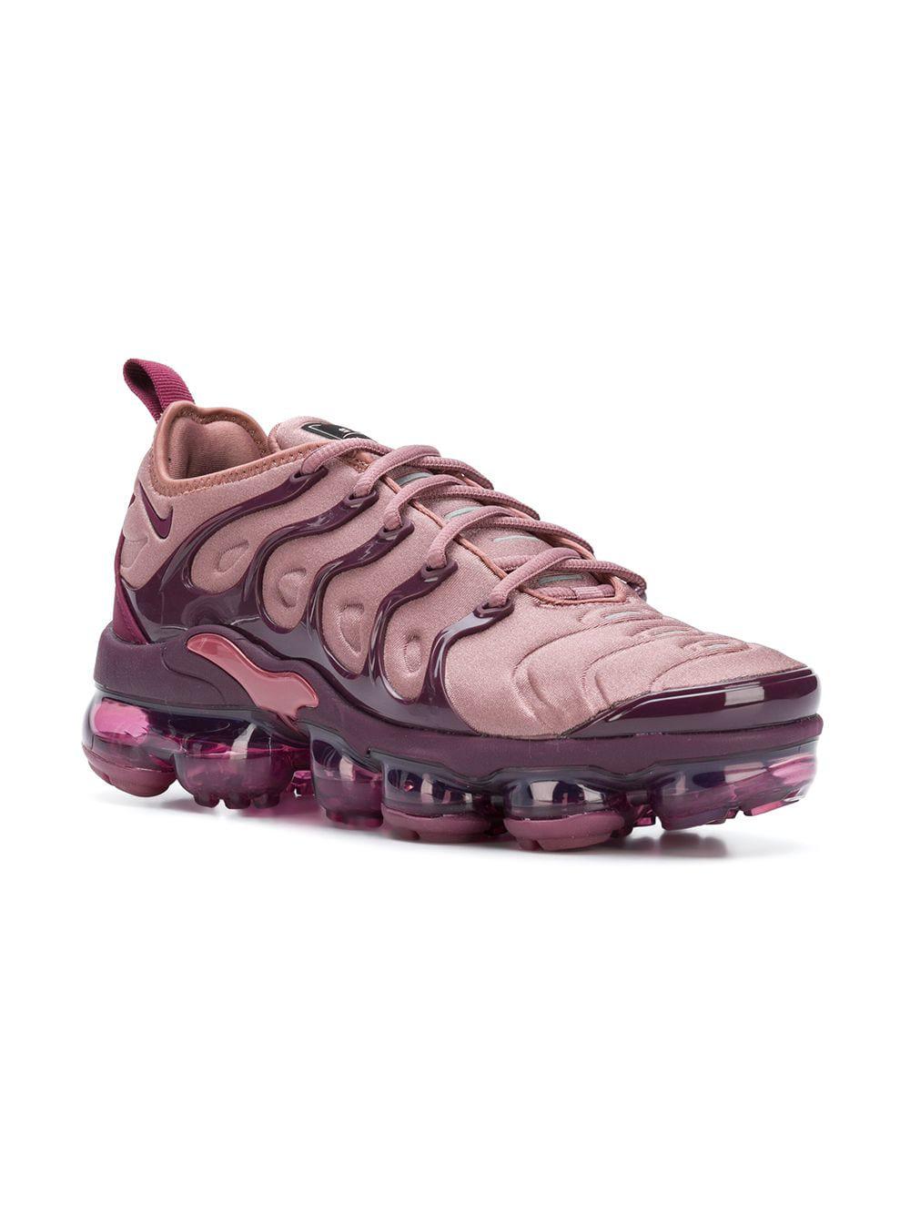 nike vapormax burgundy