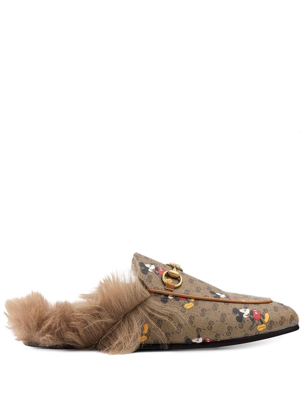 Gucci mickey mouse 2025 slippers