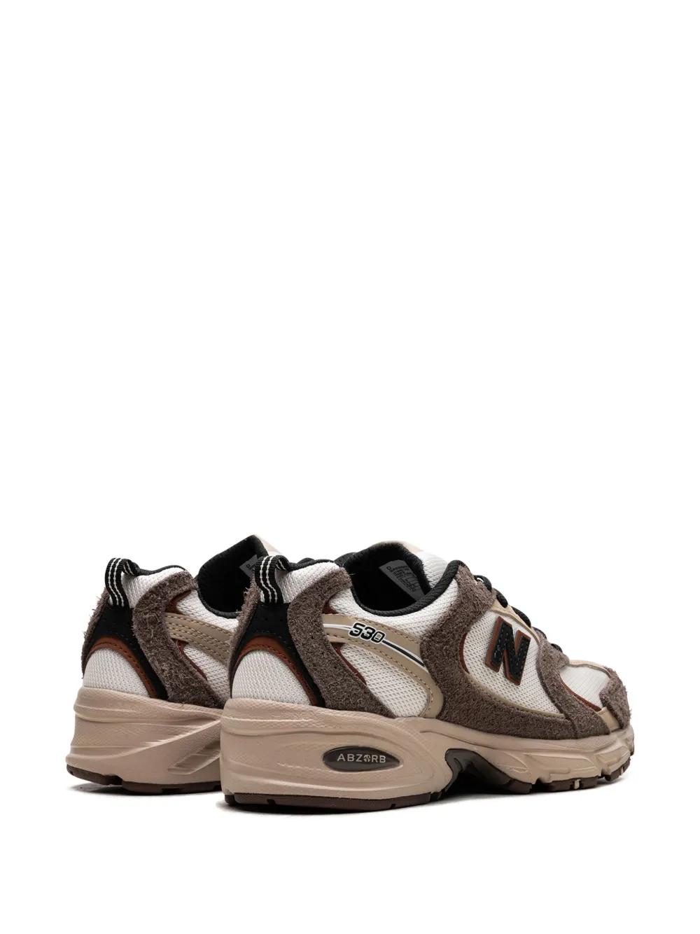 国内発送【New Balacne】ニューバランス 530 / Brown Tan New Balance 530 パネル スニーカー | ブラウン | FARFETCH JP