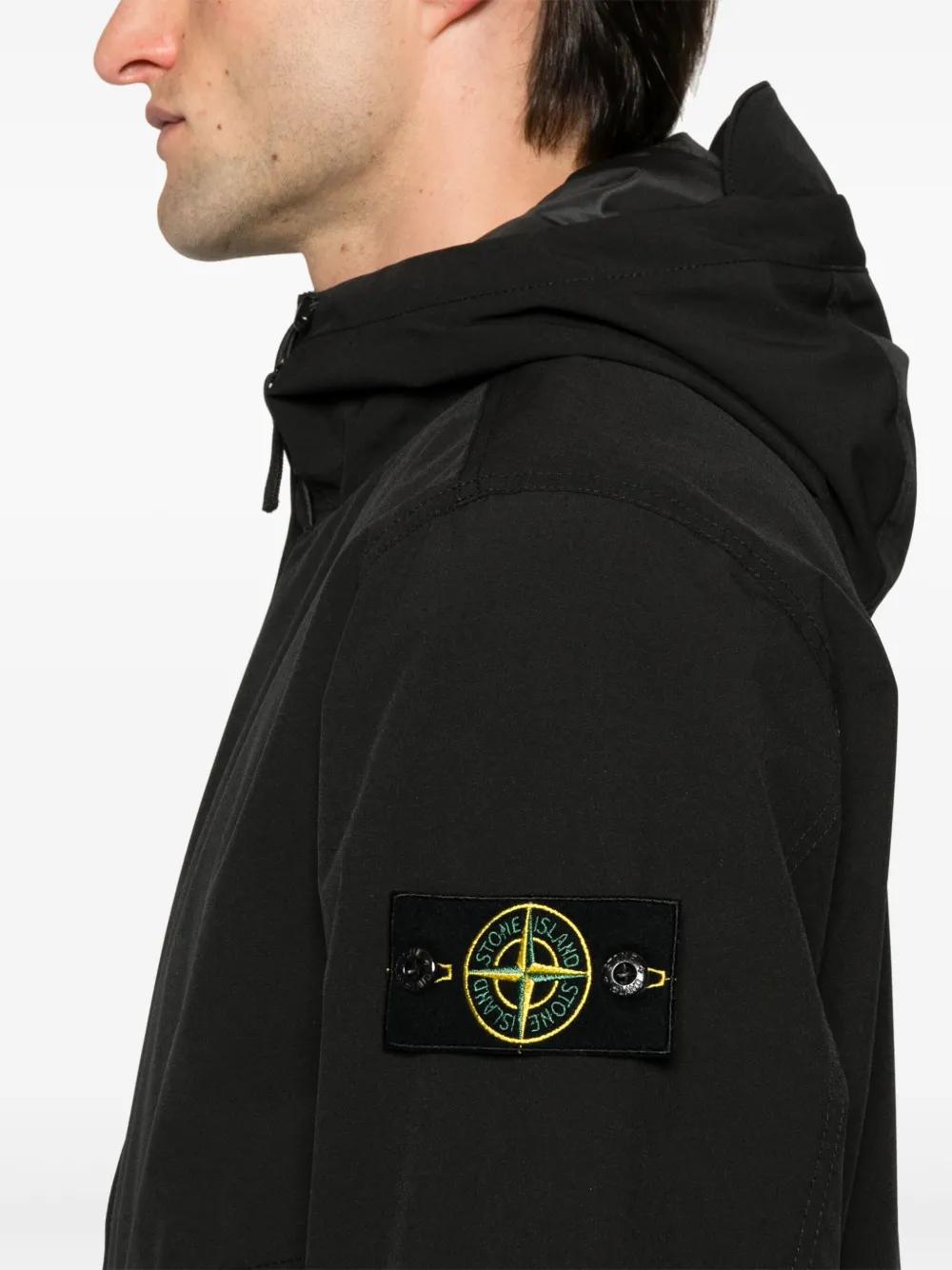 メンズ Stone Island コンパスバッジ フーデッドジャケット ブラック