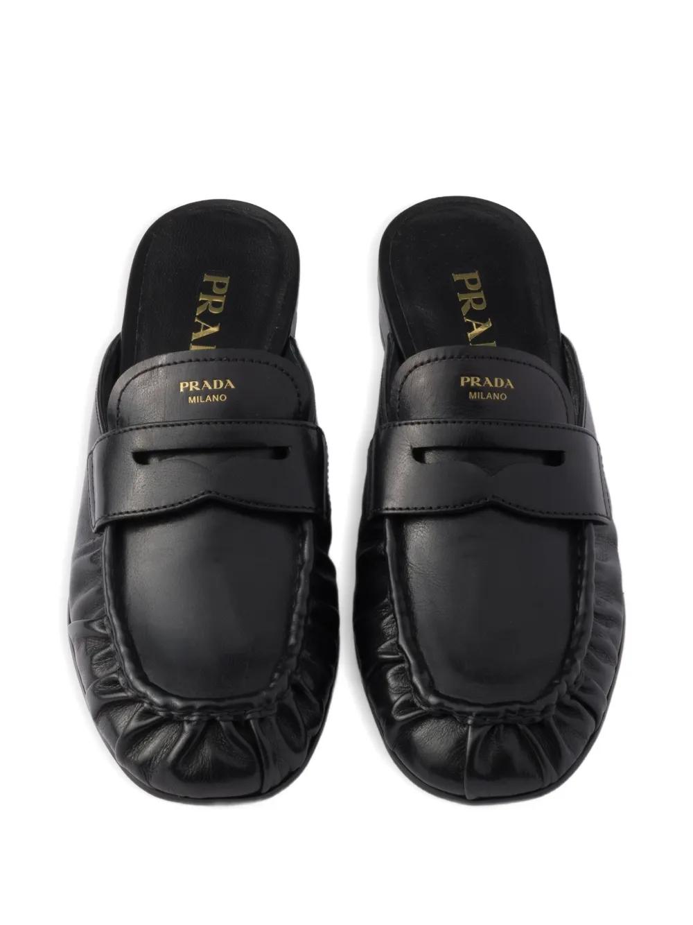 PRADA ブラック レザー ミュール Prada レザーミュール ブラック | Lyst