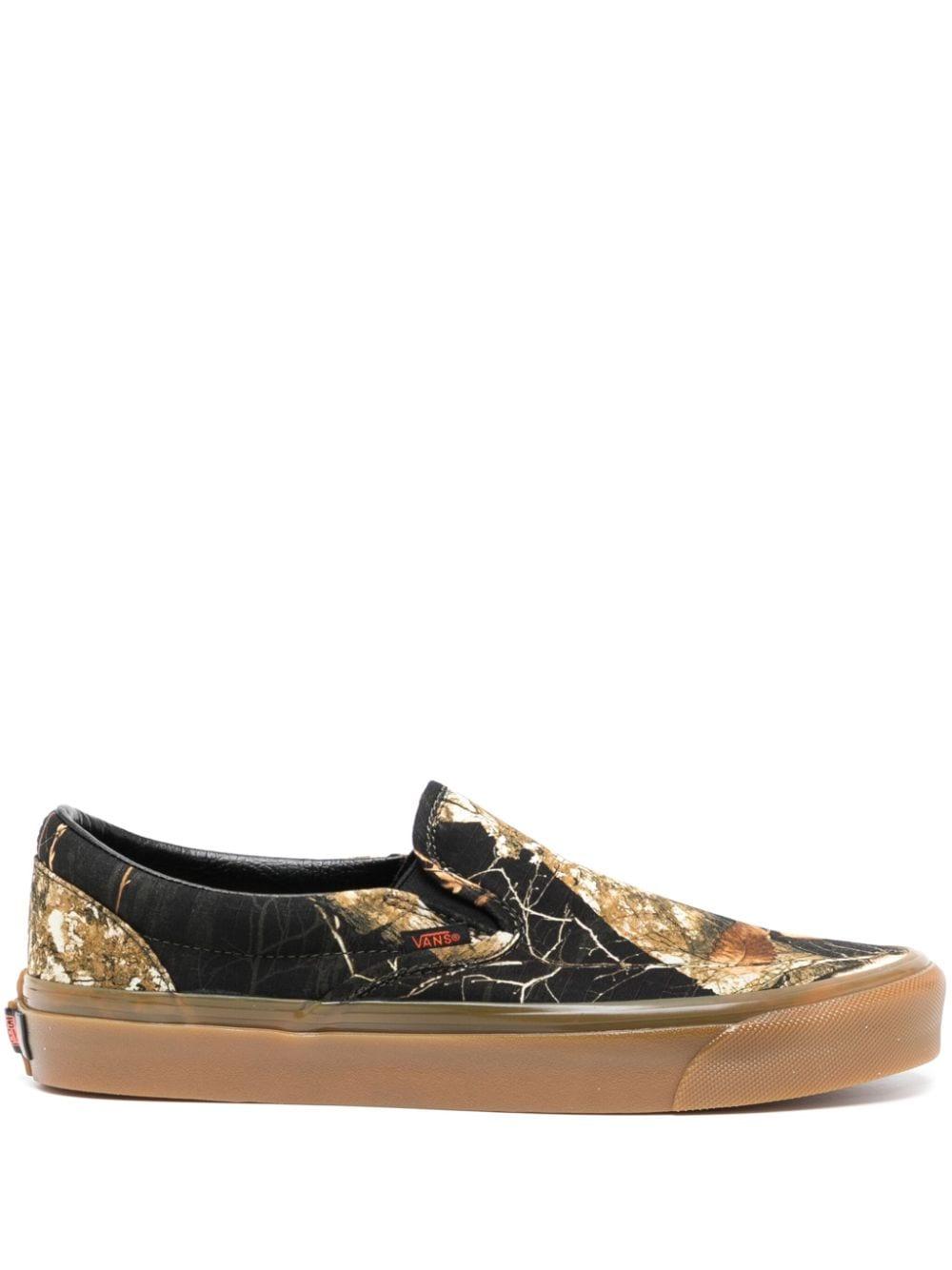 Vans X Realtree Slip-on Sneakers in Brown for Men | Lyst