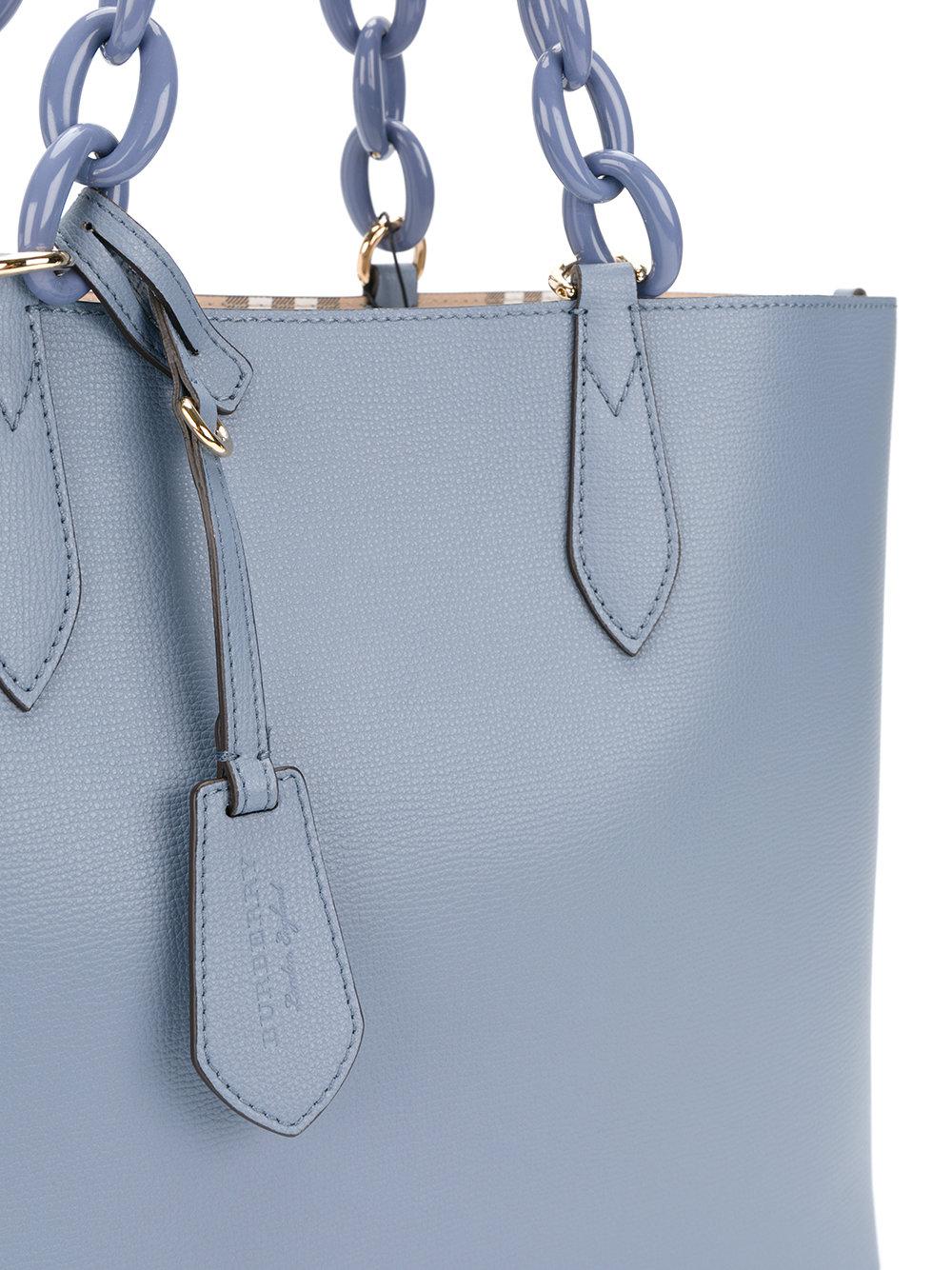 Burberry Lavenby Reversible Tote in Blue | Lyst UK