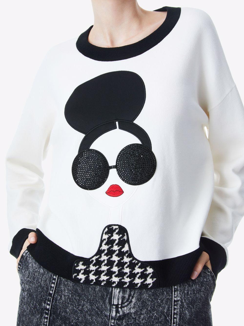Alice + Olivia Gleeson Merino Wool Appliqué Pullover in White | Lyst