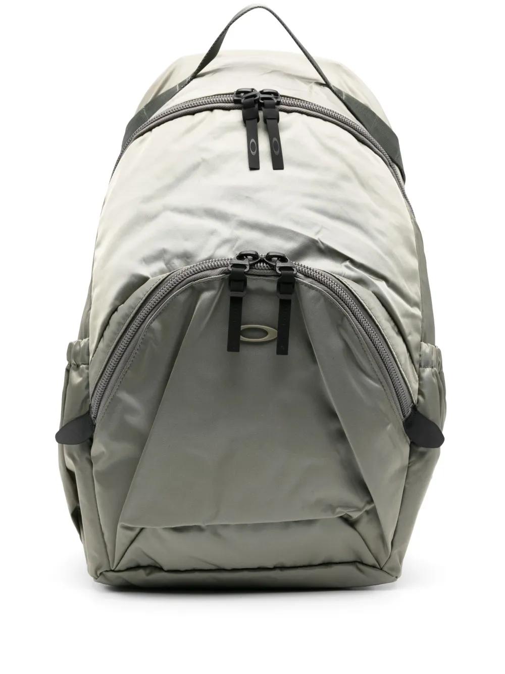 Oakley Fgl Backpack L 9.0 Bags in Gray for Men | Lyst